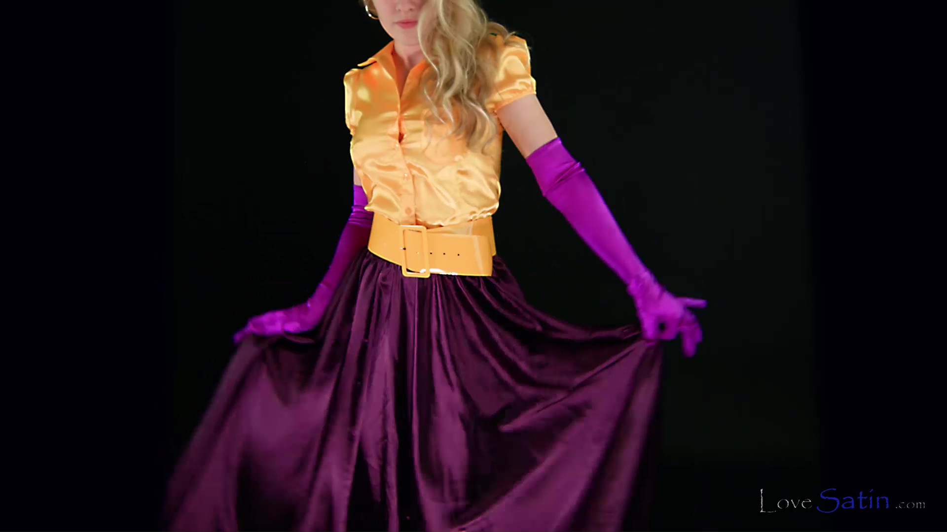 content/Tara/Purple and Yellow Satin Striptease Tara/0.jpg